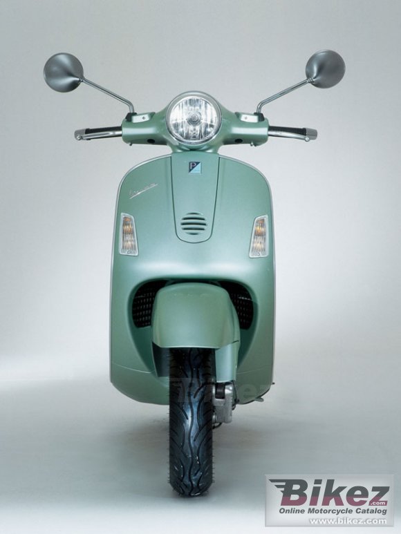 2007 Vespa Granturismo GT 125L photo
